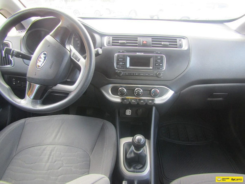 Kia Rio 1.25 5 P