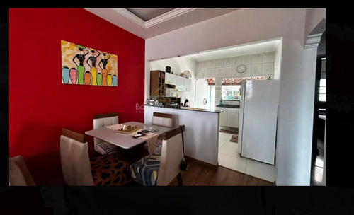 Casa Com 2 Dormitórios À Venda, 60 M² Por R$ 260.000 -varginha/mg