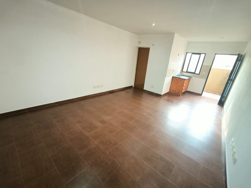 Departamento 2 Ambientes Con Cochera En Alquiler San Miguel