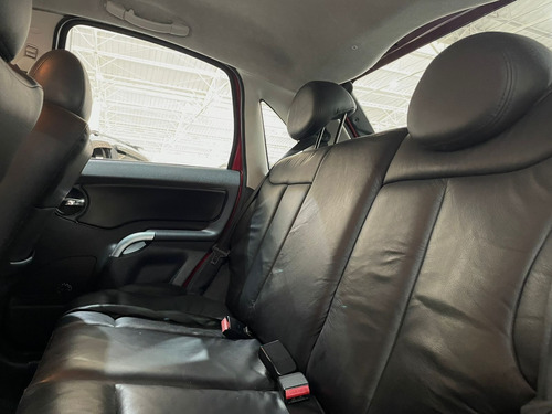 Citroën C3 1.4 8v Exclusive Flex 5p