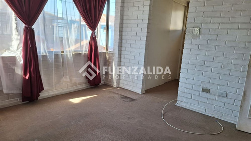 Casa En Venta Aislada De 3 Dorm. En Maipú, Villa Los Héroes