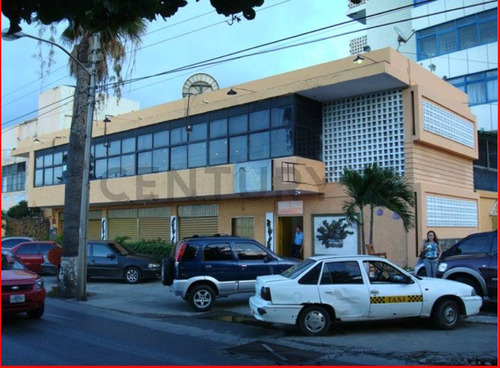 Oportunidad De Inversión. En Ventas Edificios Y Terrenos Anexos Del Hotel Macuto