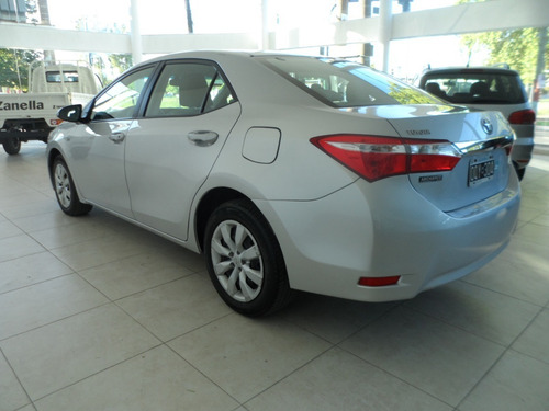 Imagen 6 de 13 de Toyota Corolla Xli Cvt
