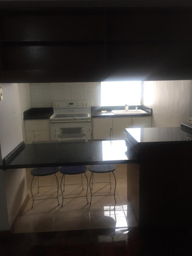 Imagen 2 de 11 de Apartamento En Alquiler