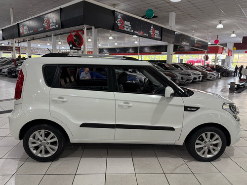 Kia Soul 1.6 EX 16V FLEX 4P AUTOMÁTICO