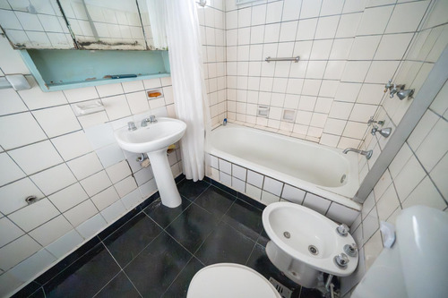 Venta - 4 Amb Con Dependencia Y Doble Balcón - Apto Crédito - Balvanera