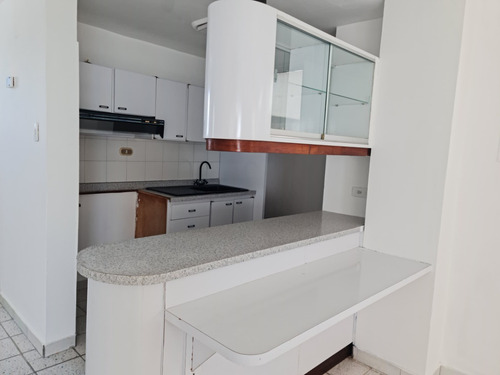 Se Vende Penthouse Tucacas Puerto Marintusa Soa-072