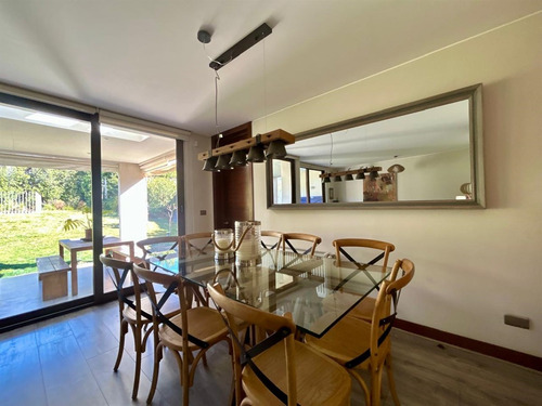 Excelente Casa Mediterránea Interior, Condominio Los Bravos