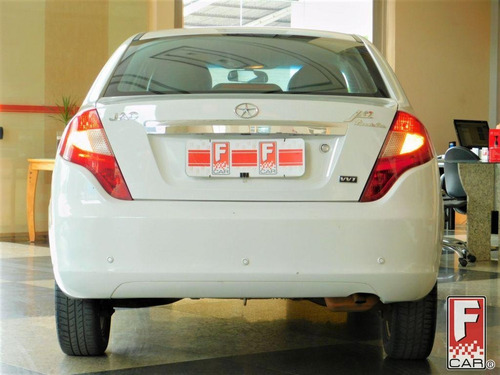 Jac J3 Turin Sedan 1.4 16v 4p Mec.