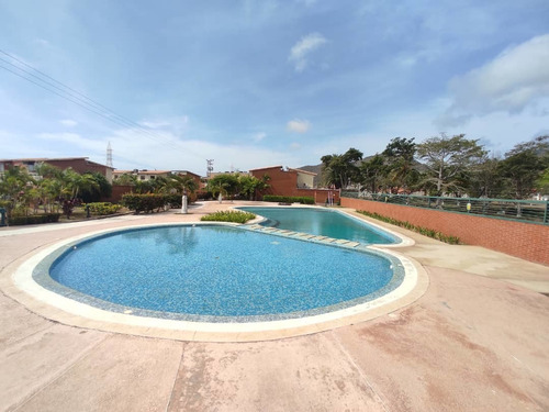 Imagen 12 de 14 de Hermoso Town House En Villas Del Valle