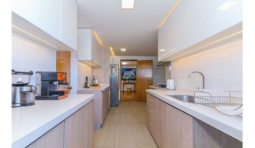 Departamento En Arriendo De 3 Dorm. En Las Condes