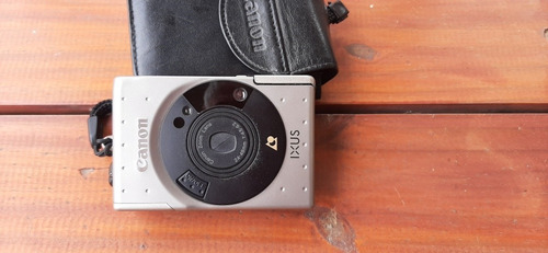 Canon Ixus