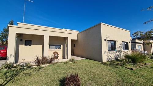 Imagen 3 de 25 de Antonini Modet - Casa En Venta En San Matias