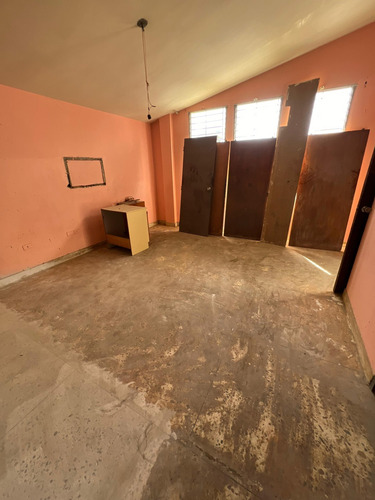Casa Comercial En El Viñedo, Valencia, Cod: Indiccom-020