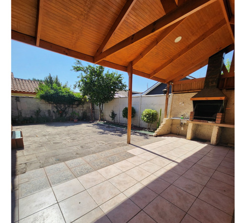Se Vende Amplia Casa 4d/3b En Villa Santa Elena, Macul