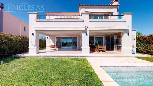 Imagen 21 de 30 de Tour 360º - Casa Al Lago En Venta O Alquiler - Barrio Los Lagos, Nordelta