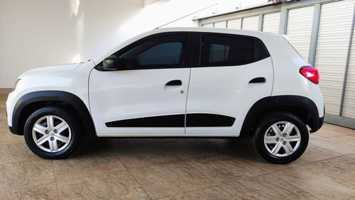 Imagem 6 de 10 de Renault Kwid 2021 1.0 12v Zen Sce 5p