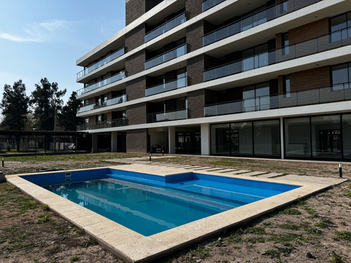 Departamento En Venta 3 Dormitorios Con Balón Y Cochera. Condo 8 Fisherton