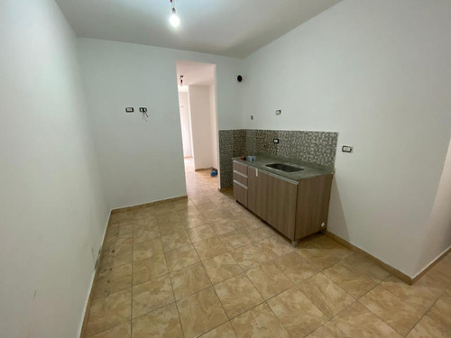 Departamento De Dos Ambientes En Venta En Avellaneda