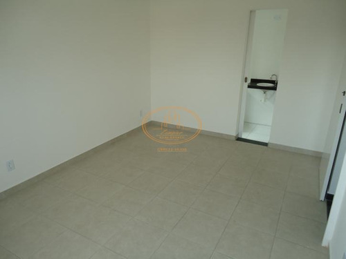 Casa Com 2 Dormitório(s) Localizado(a) No Bairro Vila São Jorge Em Santos / Santos - 5576