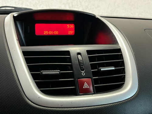 Peugeot 207 1.4 Xr Sport 8v Flex 4p Manual
