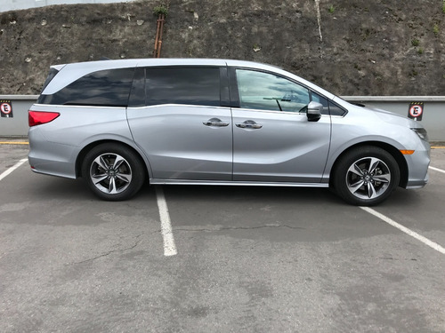 Imagen 8 de 15 de Honda Odyssey Touring Limited 2019 (full Equipo, Impecable)