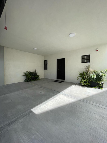 Casa En Venta En Colonia Altabrisa, Apodaca, Nuevo León