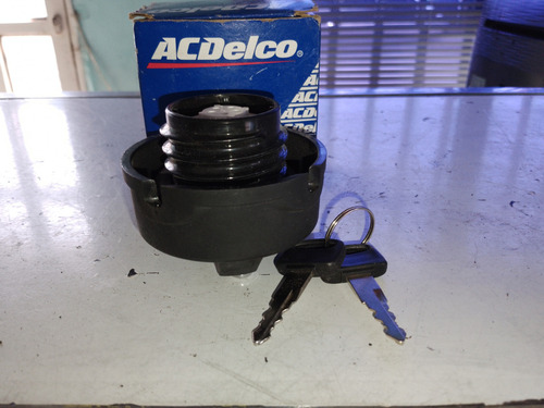 Tapa De Tanque De Gasolina Con Llave Cavalier Y Otros