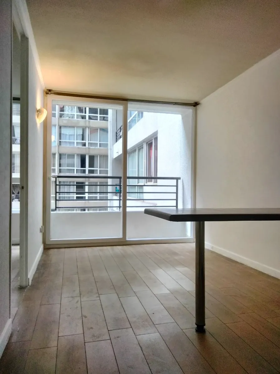 Imagen 1 de 13 de * Promo Arriendo! Piso 9, Orient. Norte * 1 Hab / 1 Baño