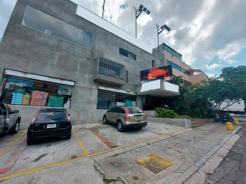 Imagen 10 de 10 de Se Vende/ Alquila Local Comercial (edificio) 1758m² Prados Del Este