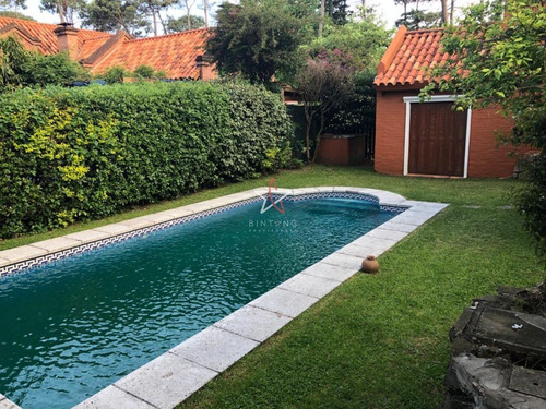 Casa, 3 Dormitorios, 2 Baños, Mansa, Punta Del Este, Venta- Ref: 809
