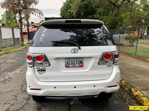 Toyota Fortuner Blindada