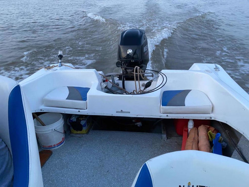 Imagen 3 de 7 de Lancha Enigma 520 Con Mercury 40 Hp 4t