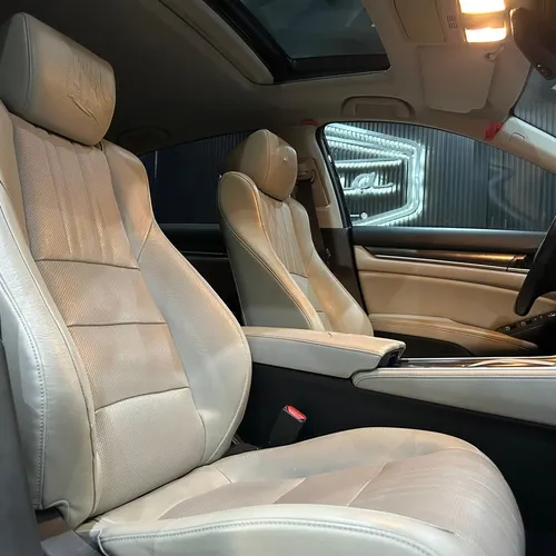 Honda Accord 2.0 Touring At