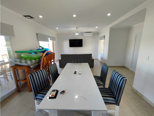 Hermosa Casa En La Cecilia Carlos Keen Lujan Nueva