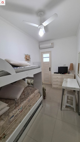 Imagem 18 de 24 de Apartamento Reformado À Venda - Praia Da Enseada - Guarujá Sp - 3 Dormitórios - 2 Banheiros - 1 Vaga De Garagem - Lazer - Ap05635 - 69028424