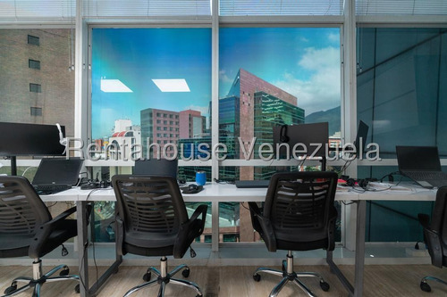 Hermosa Oficina En Venta - Urb. El Rosal.