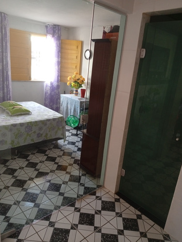 Sobrado Em Cima E Em Baixo Tem 4 Quarto 2 Banheiro Etc..