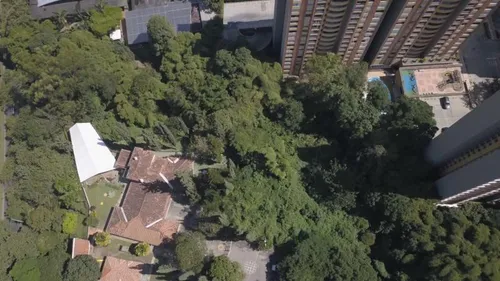 Lote En Venta En El Poblado. Cod V2273