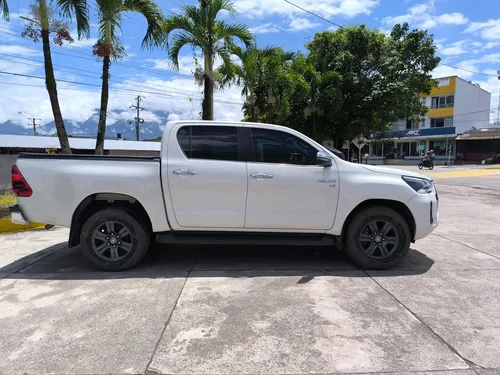 Toyota Hilux 4.0