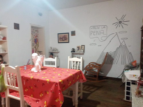 Imagen 5 de 9 de Excelente Oportunidad De 2 Ph En Venta En Banfield