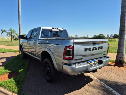 RAM Ram 3500 6.7 Laramie Night Edition Cab. Dupla 4x4 Aut. 4p