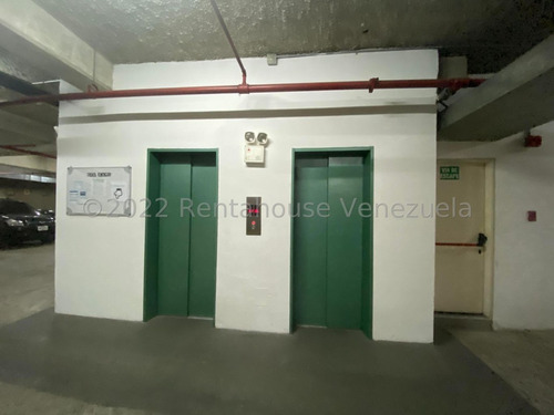 Imagen 6 de 19 de Amplio Apartamento En Venta, La Campiña En Edificio Muy Bien Mantenido. 23-5148