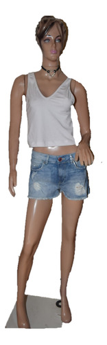 Scombro Short Nevado Modelo Amanda Promo