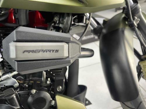 Imagen 7 de 15 de Apache 160 4v Golden Green