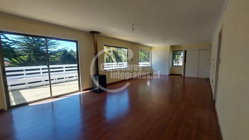 Excelente Casa En Venta De 5 Dormitorios En Santo Domingo