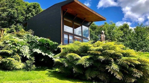 Casa En Venta De 2 Dorm. En Puerto Varas