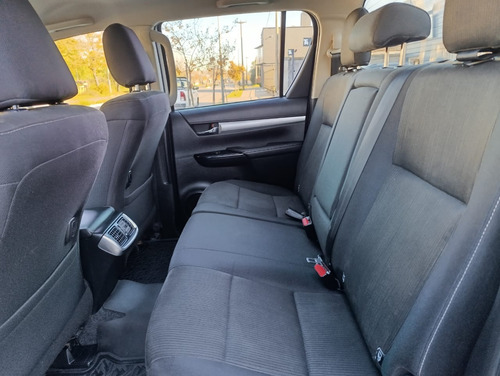 Toyota Hilux Pick-Up 2.8 Cd Srv 177cv 4x4
