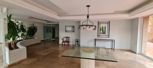 Imagen 1 de 5 de Liliana Martinez Venta De Cómodo Apartamento En El Bosque Res. Makarena 142756