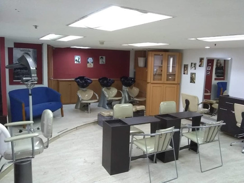Imagen 6 de 6 de Se Vende/ Alquila Local Comercial 76m² - Galerias Paraiso